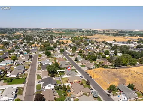 905 W Hartley Avenue Hermiston OR 97838