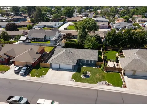 905 W Hartley Avenue Hermiston OR 97838
