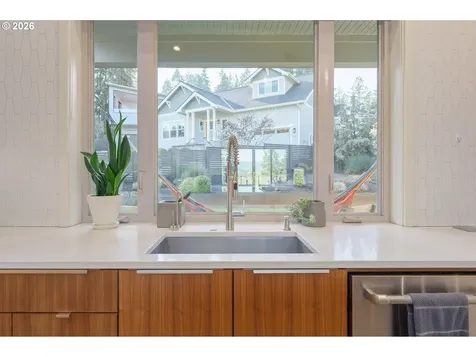 2490 Panorama Drive Eugene OR 97405