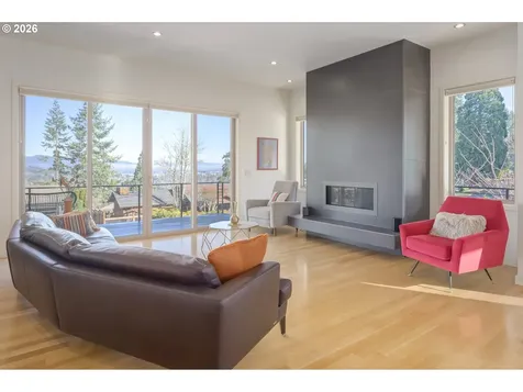 2490 Panorama Drive Eugene OR 97405