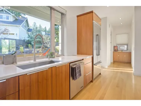 2490 Panorama Drive Eugene OR 97405