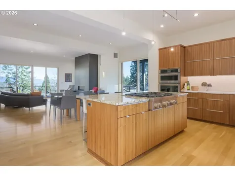 2490 Panorama Drive Eugene OR 97405