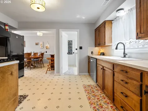 1531 Franklin Street Lebanon OR 97355