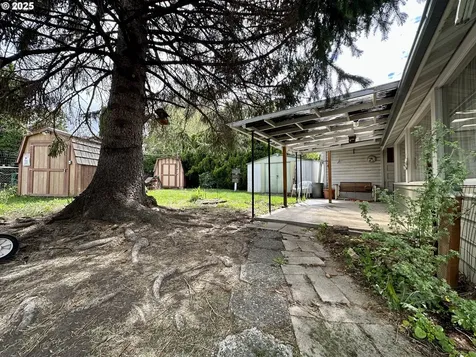 808 F Avenue La Grande OR 97850