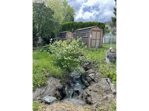 808 F Avenue La Grande OR 97850