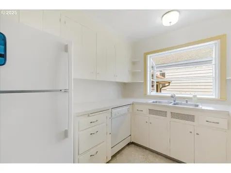 2327 SE 60th Avenue Portland OR 97215