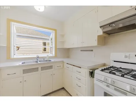 2327 SE 60th Avenue Portland OR 97215