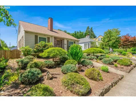 2327 SE 60th Avenue Portland OR 97215