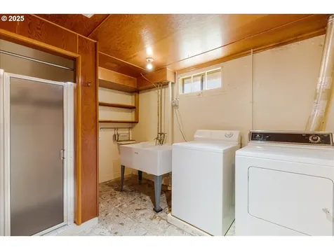 2327 SE 60th Avenue Portland OR 97215