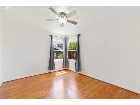 2327 SE 60th Avenue Portland OR 97215