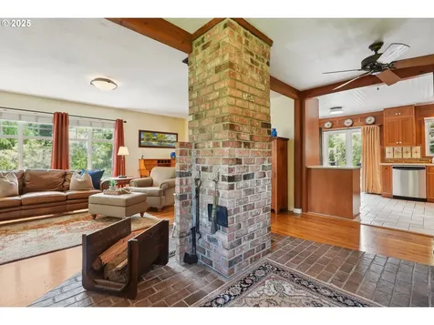 17157 S Bradley Road Oregon City OR 97045