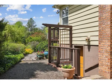17157 S Bradley Road Oregon City OR 97045