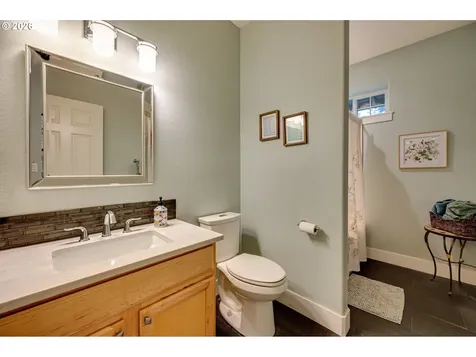 37201 NW 29th Avenue La Center WA 98629
