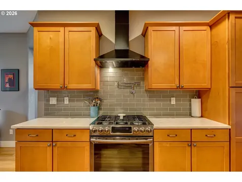 37201 NW 29th Avenue La Center WA 98629