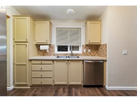 774 SW Sunset Way Troutdale OR 97060