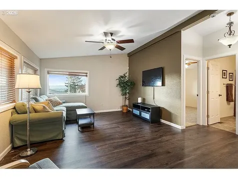 774 SW Sunset Way Troutdale OR 97060