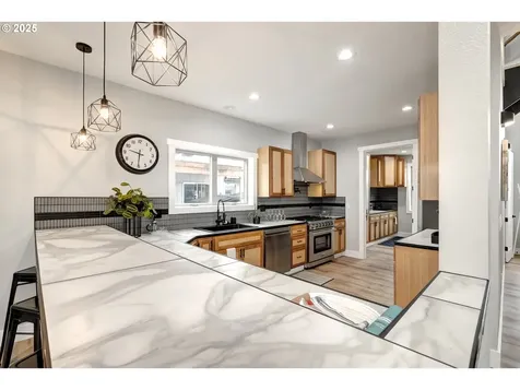 18989 NE Marine Drive Portland OR 97230