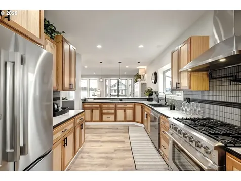 18989 NE Marine Drive Portland OR 97230