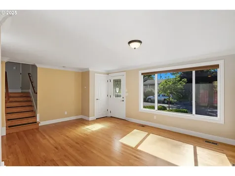 17909 NE Everett Court Portland OR 97230
