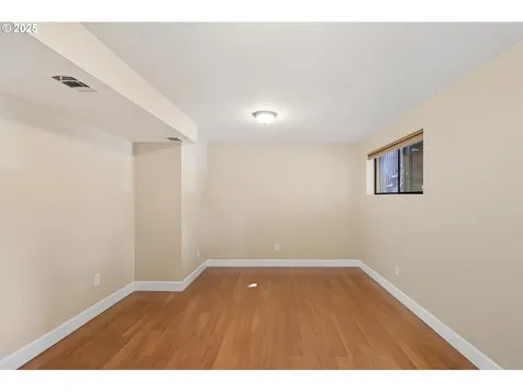 17909 NE Everett Court Portland OR 97230