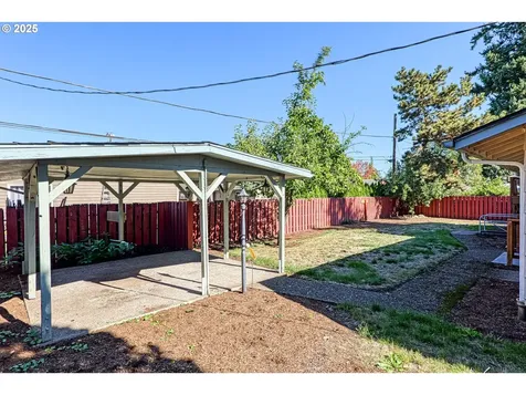 17909 NE Everett Court Portland OR 97230