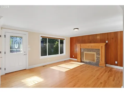 17909 NE Everett Court Portland OR 97230