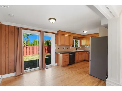 17909 NE Everett Court Portland OR 97230