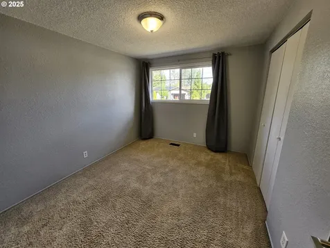 3127 W Chateau Avenue Roseburg OR 97471