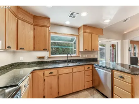 272 Schloeman Lane Glide OR 97443