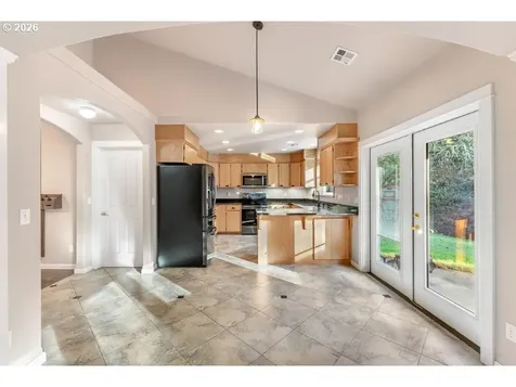 272 Schloeman Lane Glide OR 97443