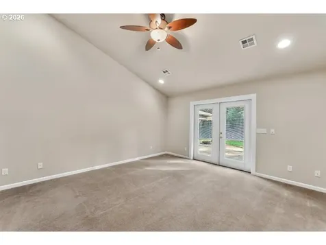 272 Schloeman Lane Glide OR 97443