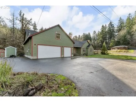 272 Schloeman Lane Glide OR 97443