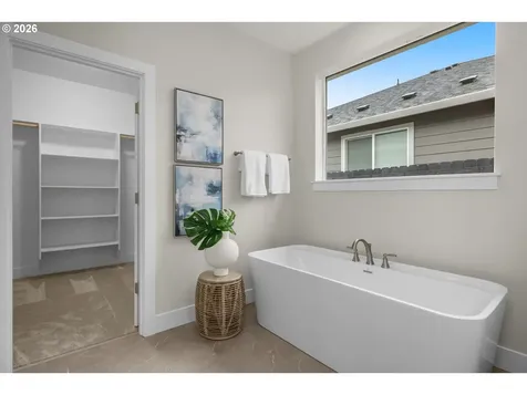 1823 NE 196th Avenue Vancouver WA 98684