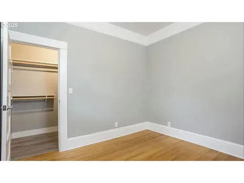 5036 NE 12th Avenue Portland OR 97211