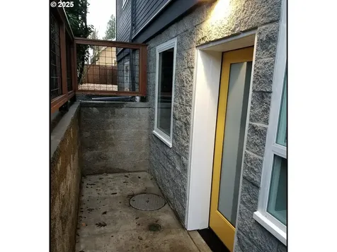 5036 NE 12th Avenue Portland OR 97211