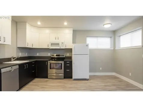 5036 NE 12th Avenue Portland OR 97211