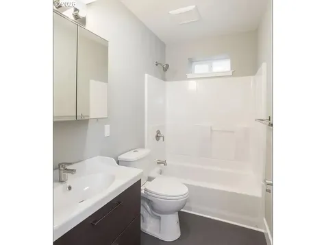 5036 NE 12th Avenue Portland OR 97211