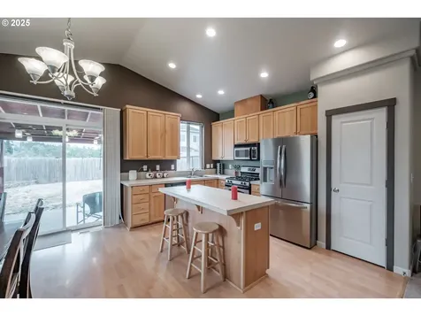 1026 Charlie Avenue Lebanon OR 97355