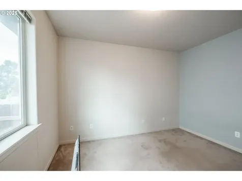 1026 Charlie Avenue Lebanon OR 97355