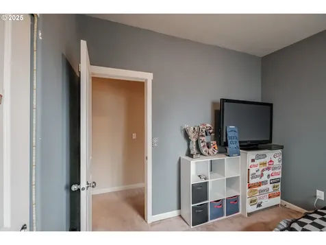 1026 Charlie Avenue Lebanon OR 97355