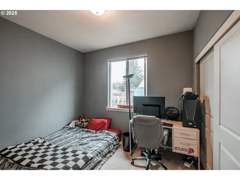 1026 Charlie Avenue Lebanon OR 97355