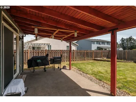 1026 Charlie Avenue Lebanon OR 97355