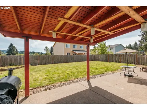 1026 Charlie Avenue Lebanon OR 97355