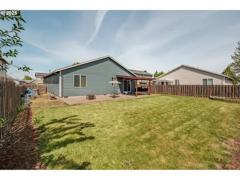 1026 Charlie Avenue Lebanon OR 97355