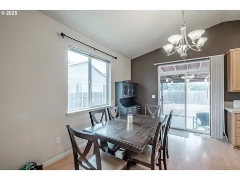 1026 Charlie Avenue Lebanon OR 97355