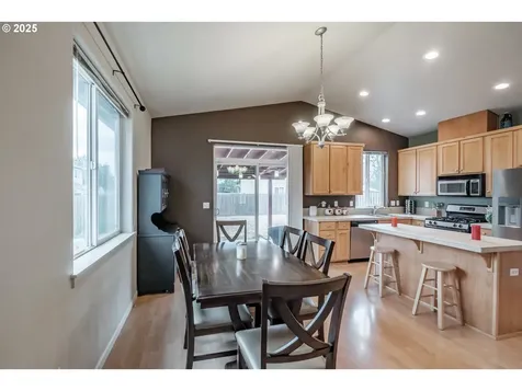 1026 Charlie Avenue Lebanon OR 97355