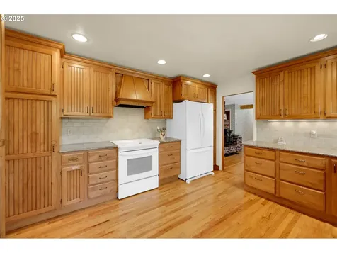 2975 Tomahawk Lane Eugene OR 97401
