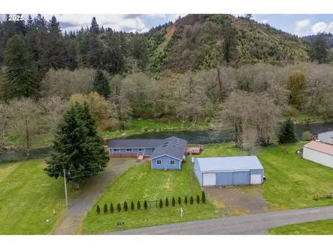 18595 Nestucca Drive Cloverdale OR 97112