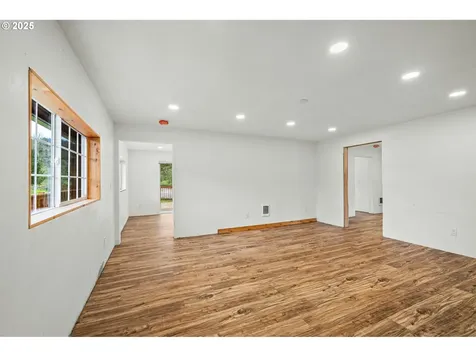 18595 Nestucca Drive Cloverdale OR 97112