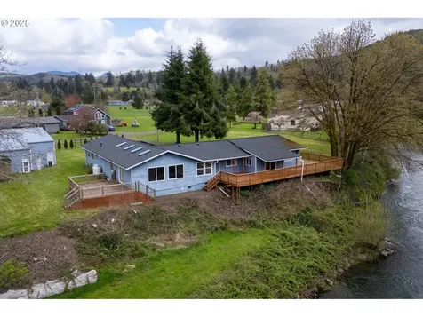 18595 Nestucca Drive Cloverdale OR 97112